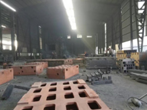 鑄鐵平臺鑄造車間內(nèi)景